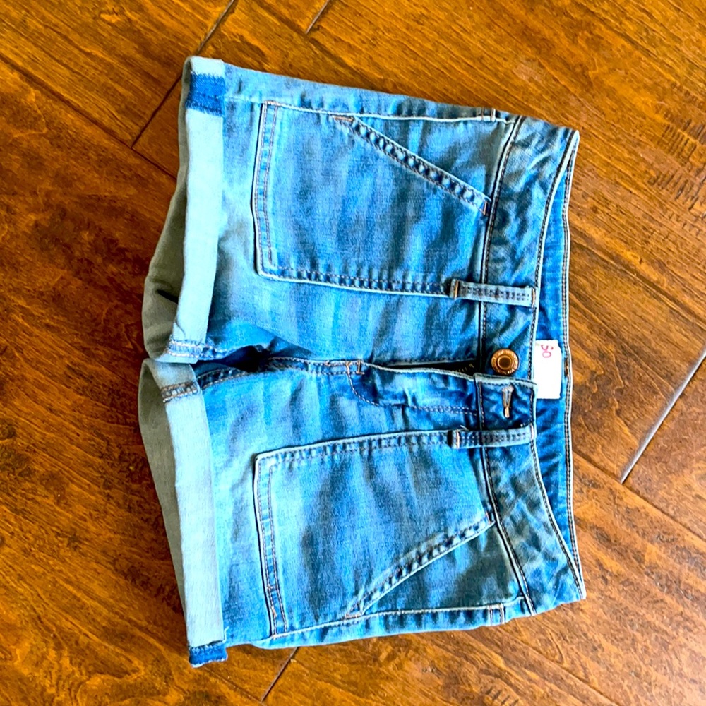 So girls Jean shorts